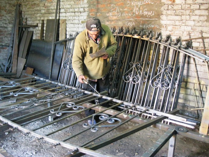 Кабанцов Е. - специалист по сварным и кованым изделиям в Понорнице